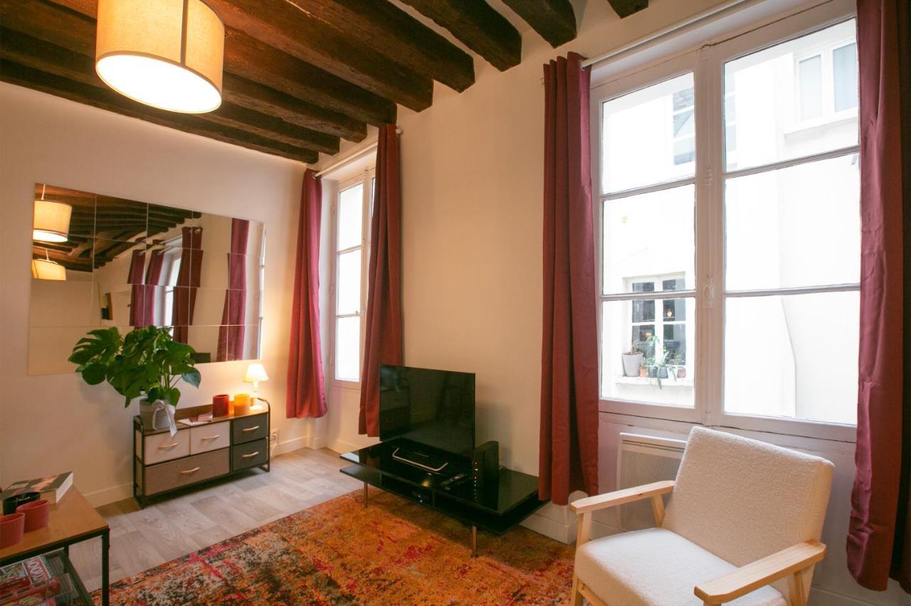 Authentic Apartment In Center Of Parisian Marais 外观 照片